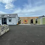 Tigh Noor - Escape To Kinvara By The Sea!