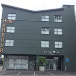 Private Double Bedroom In Front Of The Galway Port - Guest House