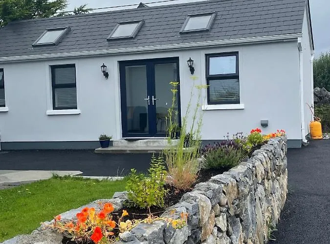 Tigh Noor - Escape To Kinvara By The Sea!