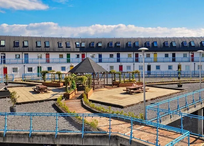 Private Double Bedroom In Front Of The Galway Port - Guest House