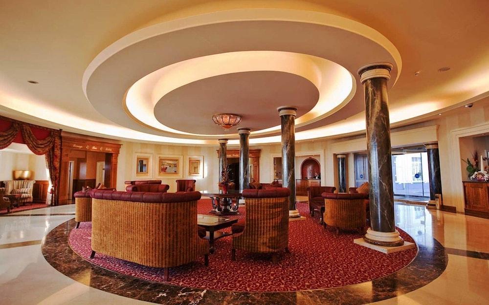Hotel Bay Conference & Leisure Centre