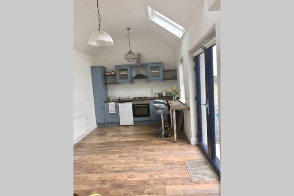 Tigh Noor - Escape To Kinvara By The Sea! Apartment *