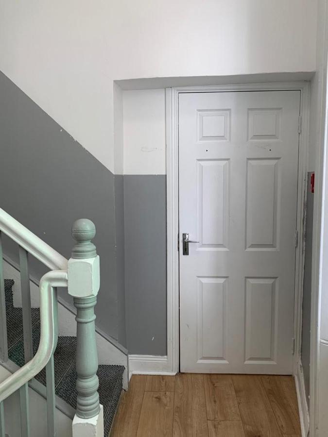 Latin Quarter Two Bed Townhouse Apartment *