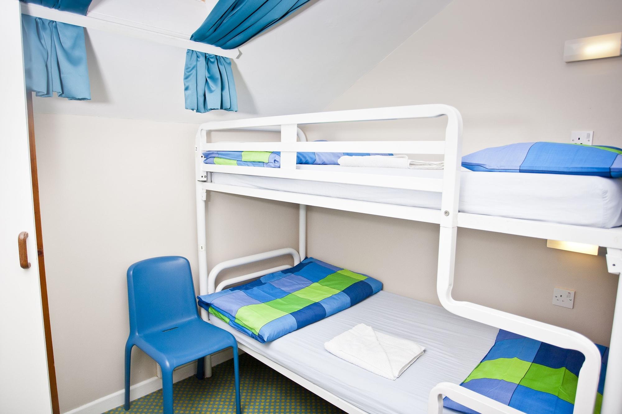Hostel Snoozles Quay Street Tourist