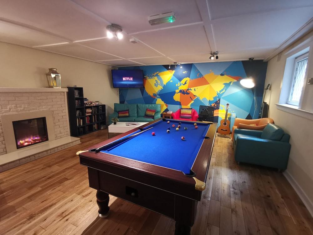 Hostel Snoozles Quay Street Tourist