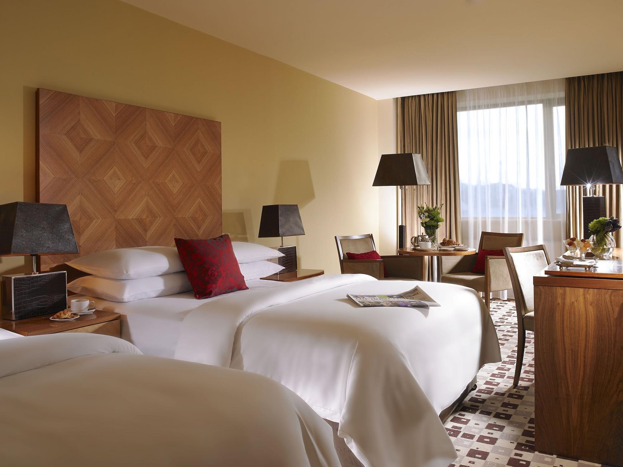 The Connacht Hotel 3*