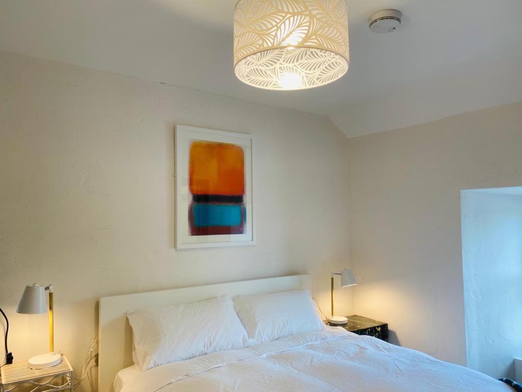 3 Bed Apartment/explore The Area/enjoy Our Pub