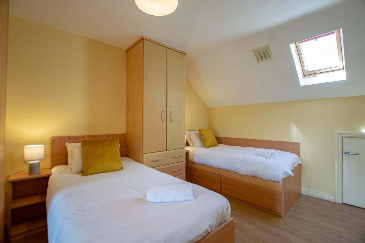 Holiday home 137 - The Townhouse At Gort Na Coiribe By Shortstays *