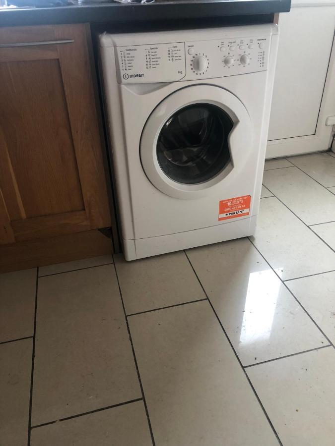 Cheerful 4 Bedroom Town House With Bbq, * Galway