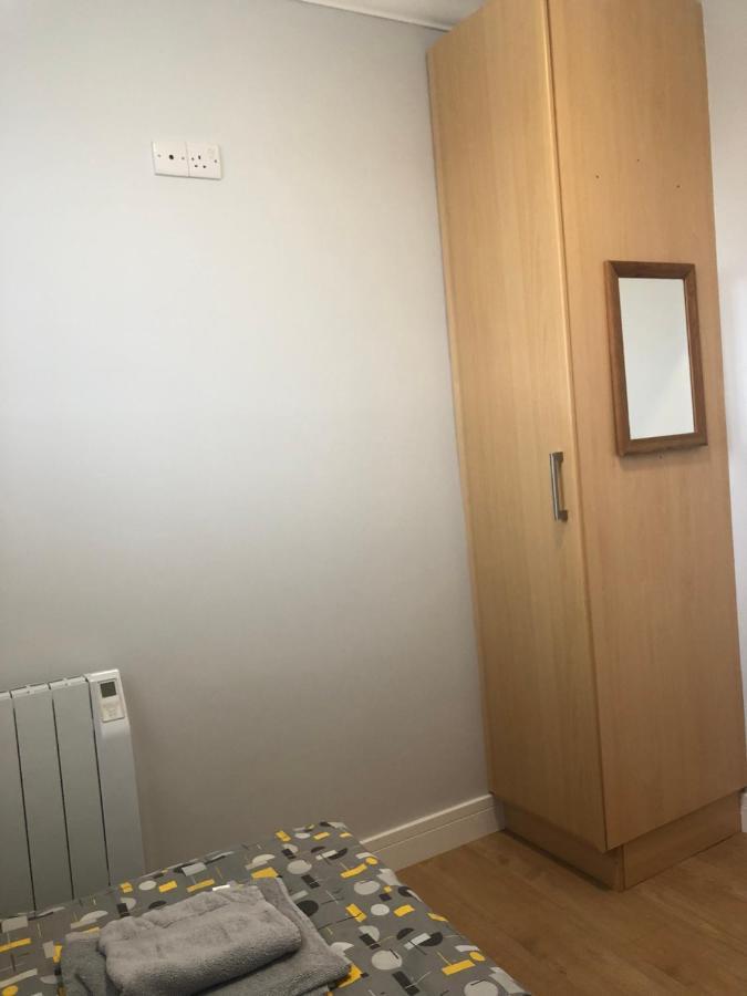 Cheerful 4 Bedroom Town House With Bbq, *