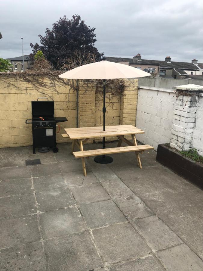 Cheerful 4 Bedroom Town House With Bbq,