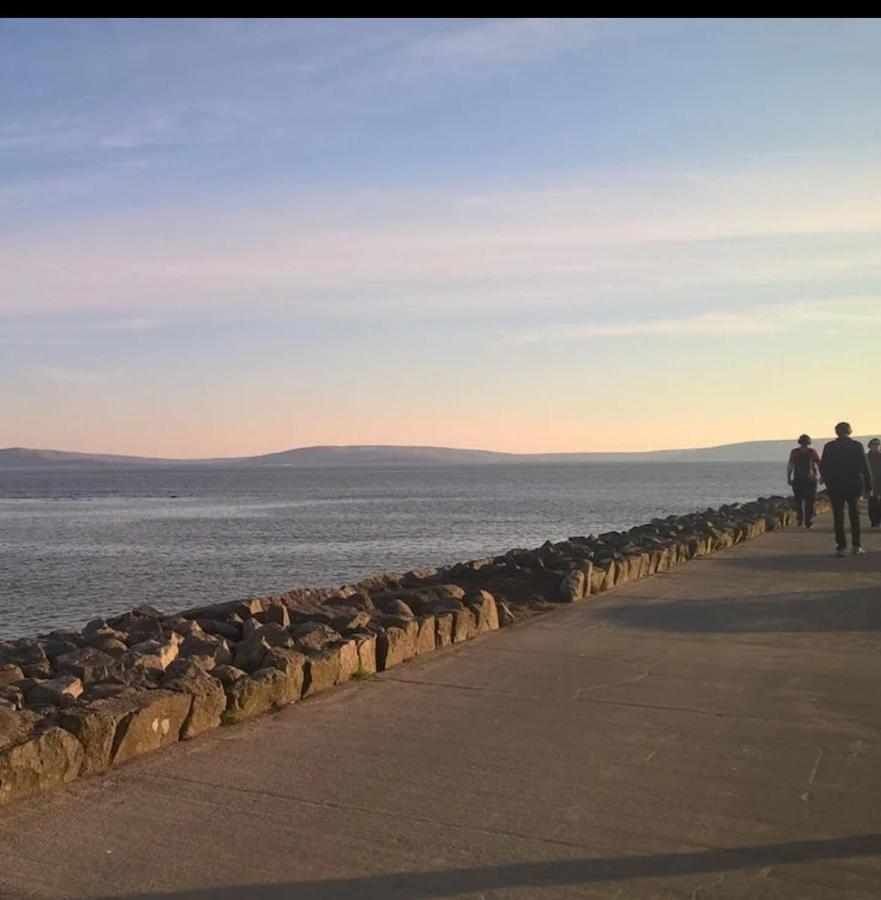Salthill Village 3 Bed *