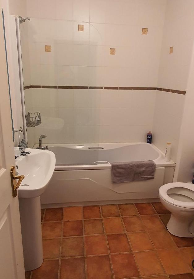 City Lovely 2 Bed *