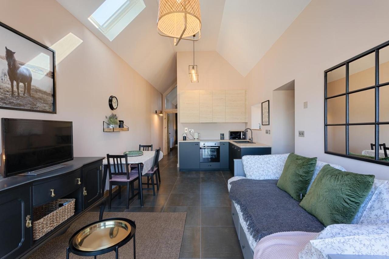 Coach House On The Shores Of Lough Corrib Holiday home