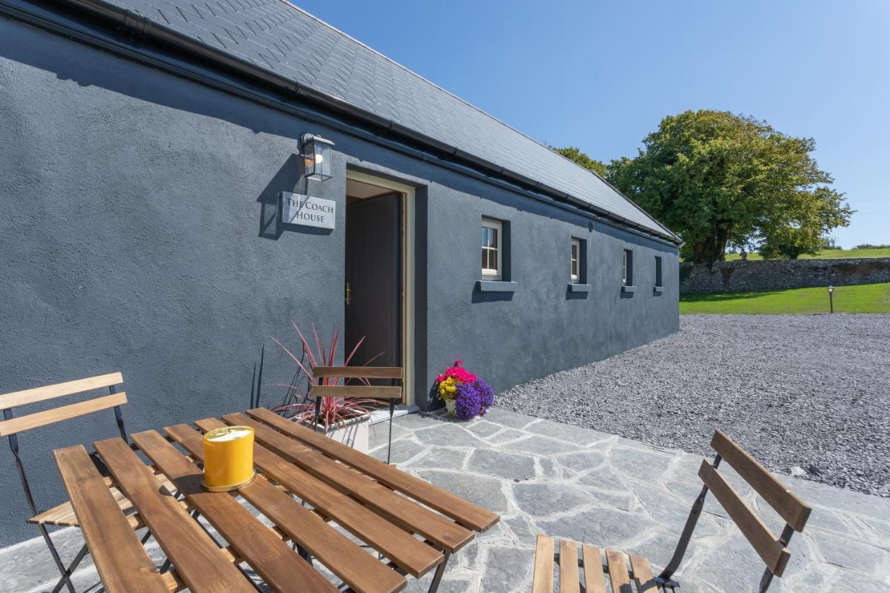 Holiday home Coach House On The Shores Of Lough Corrib
