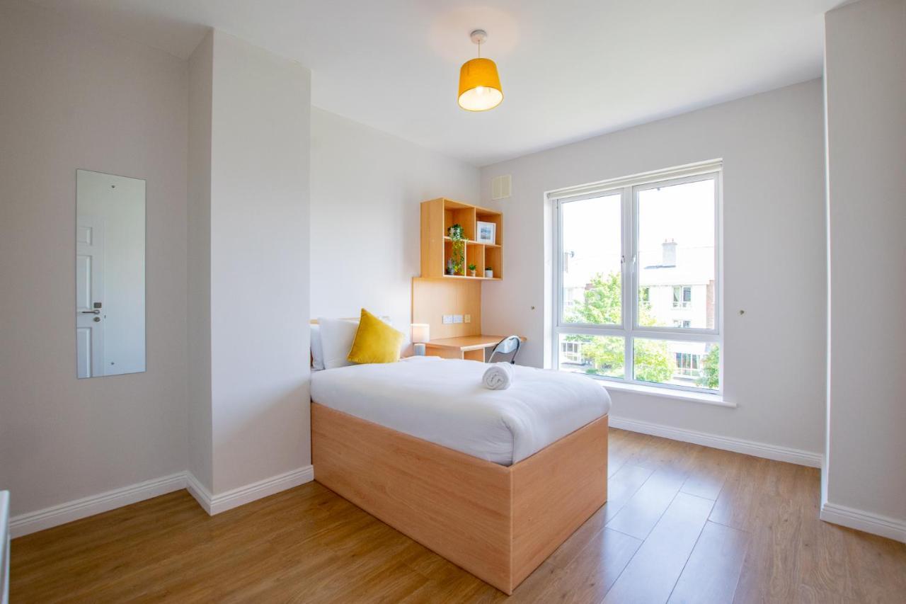 67 - The Townhouse By Shortstays Holiday home *