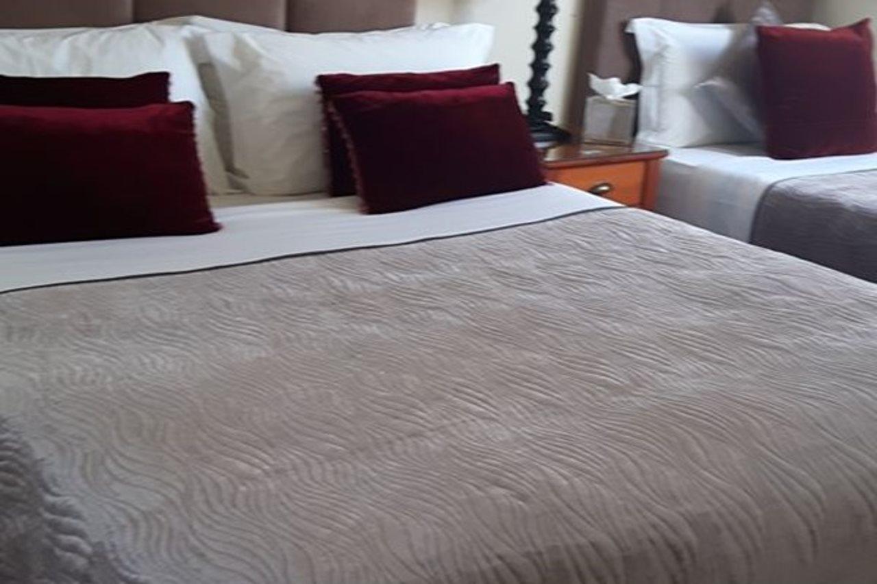 Bed & Breakfast Almara House