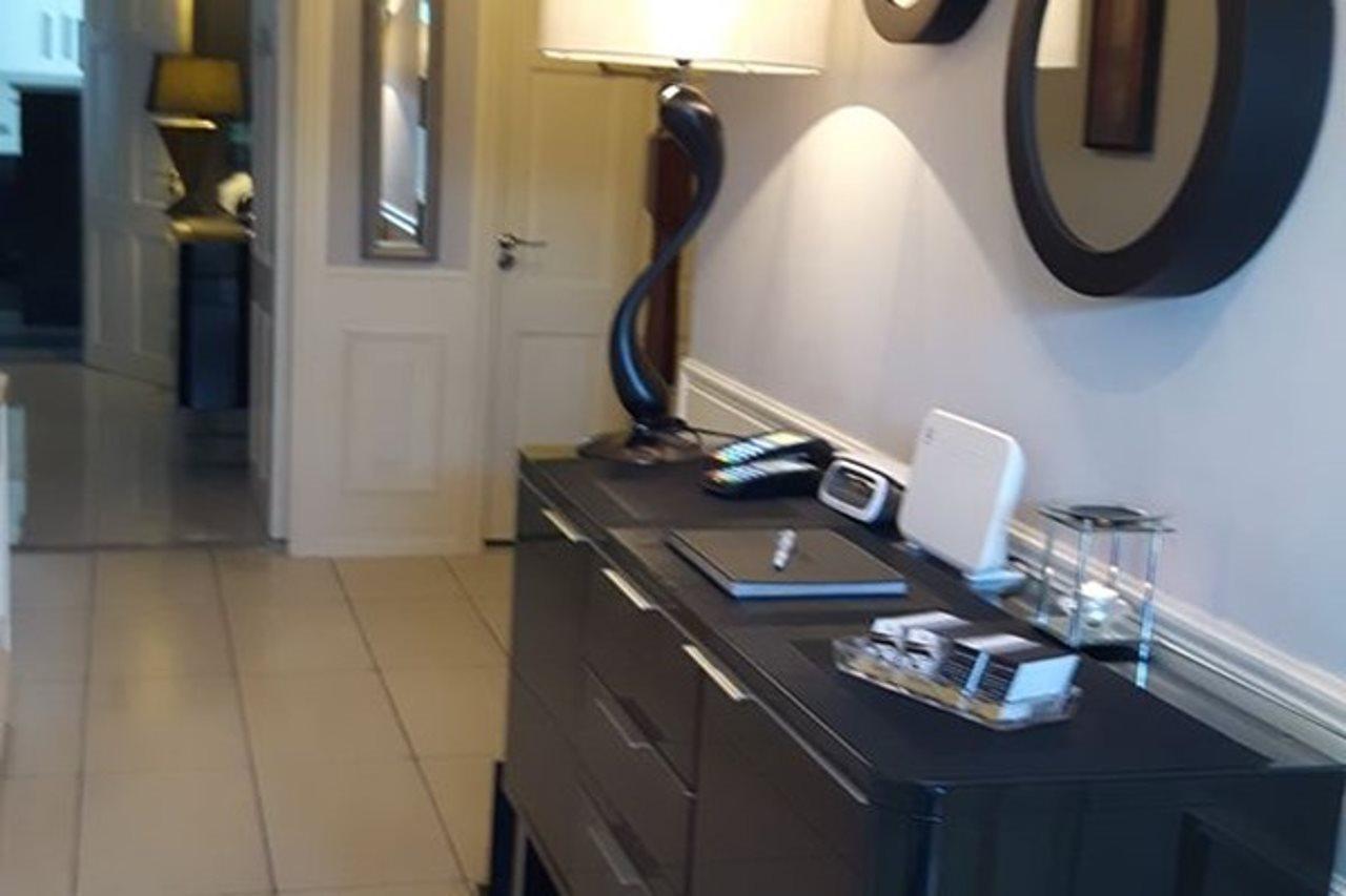 Bed & Breakfast Almara House