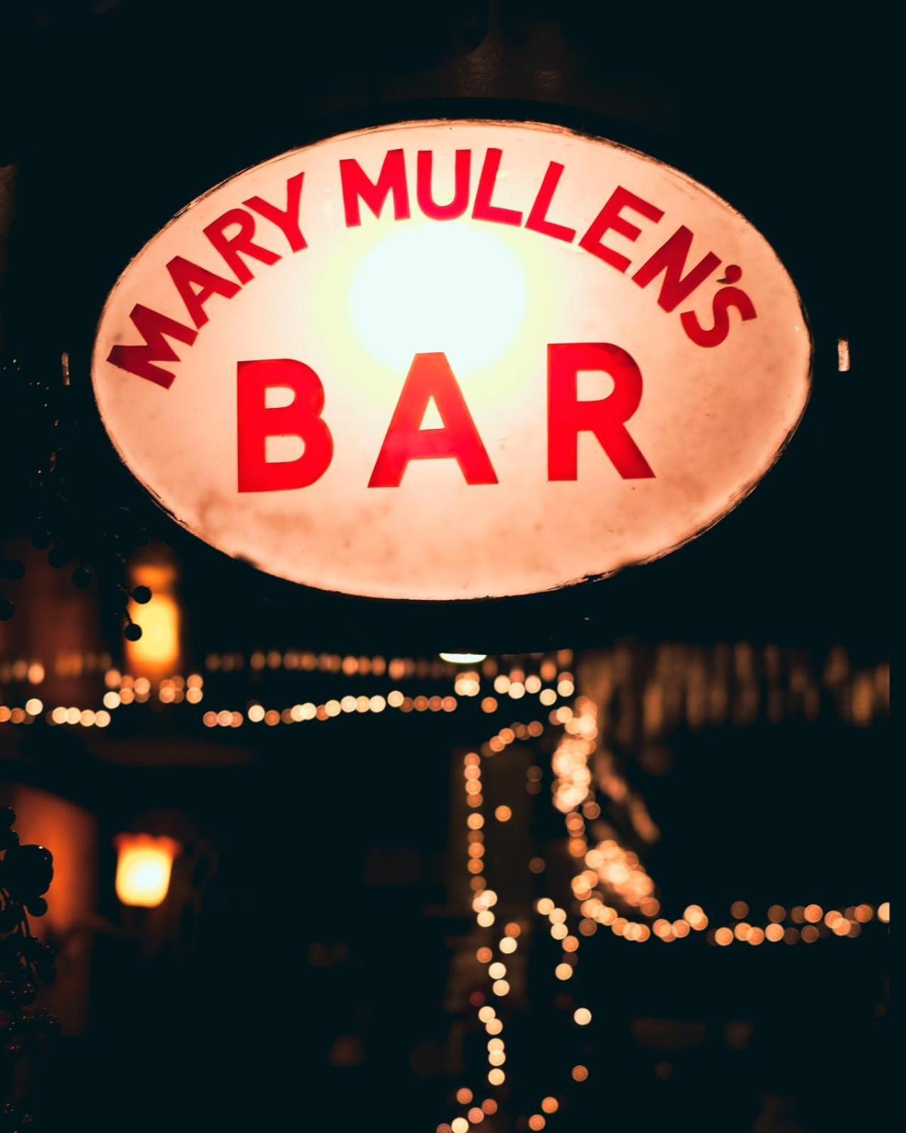 Bed & Breakfast Mary Mullen's Eyre Square. Galway