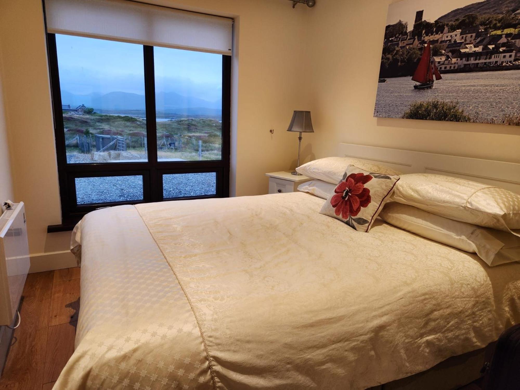 Apartment At Island Cottage, Inishnee, Roundstone *