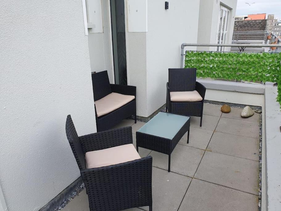 Location Location Location! Apartment Galway