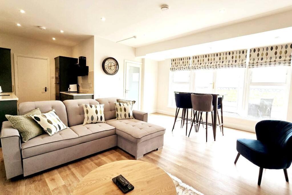 Location Location Location! Apartment Galway