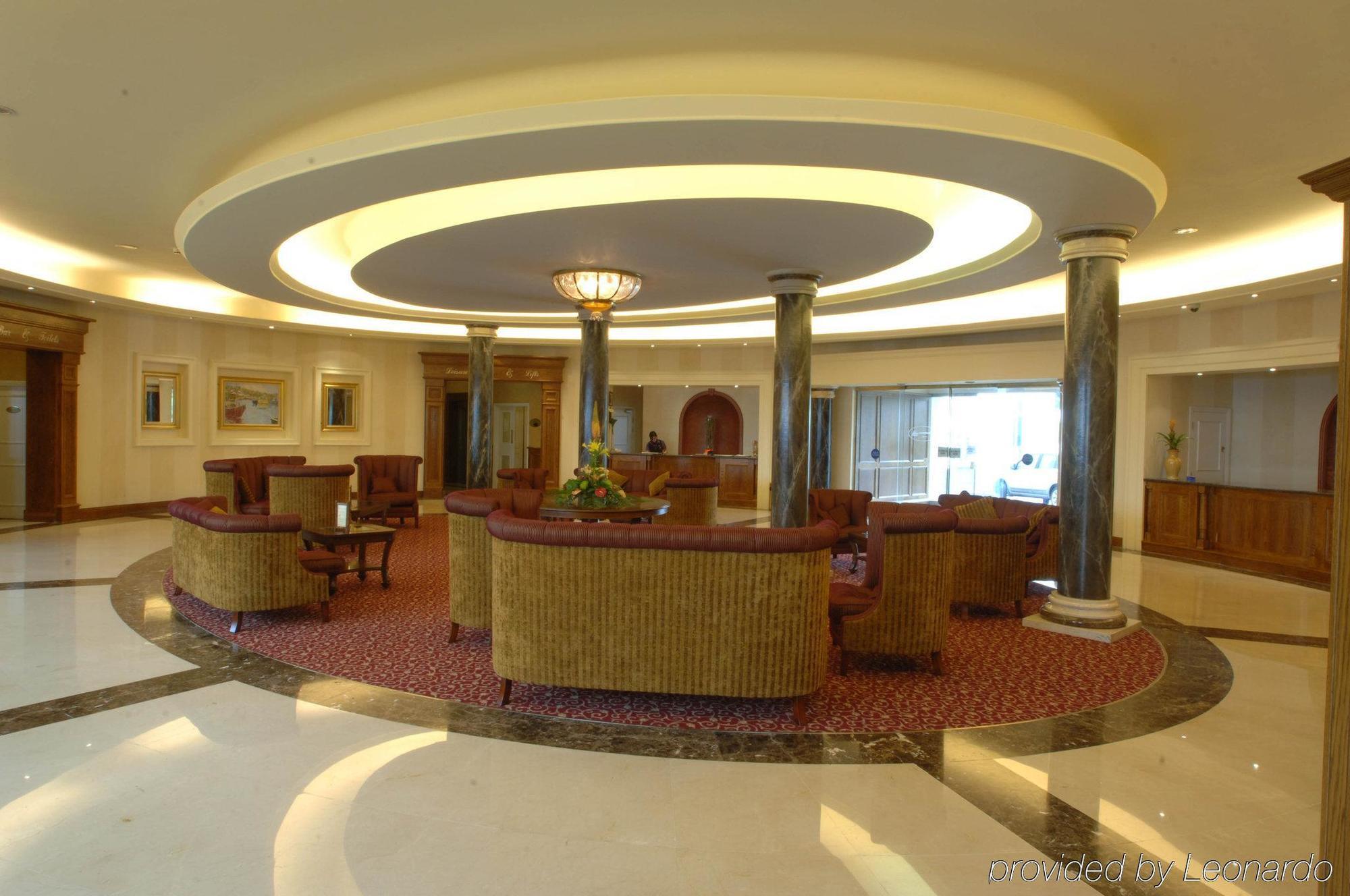Bay Conference & Leisure Centre Hotel 4*