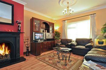 Pembroke House Bed & Breakfast