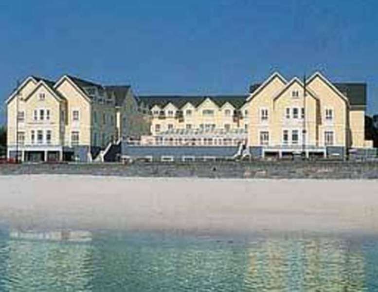Bay Conference & Leisure Centre Hotel 4*