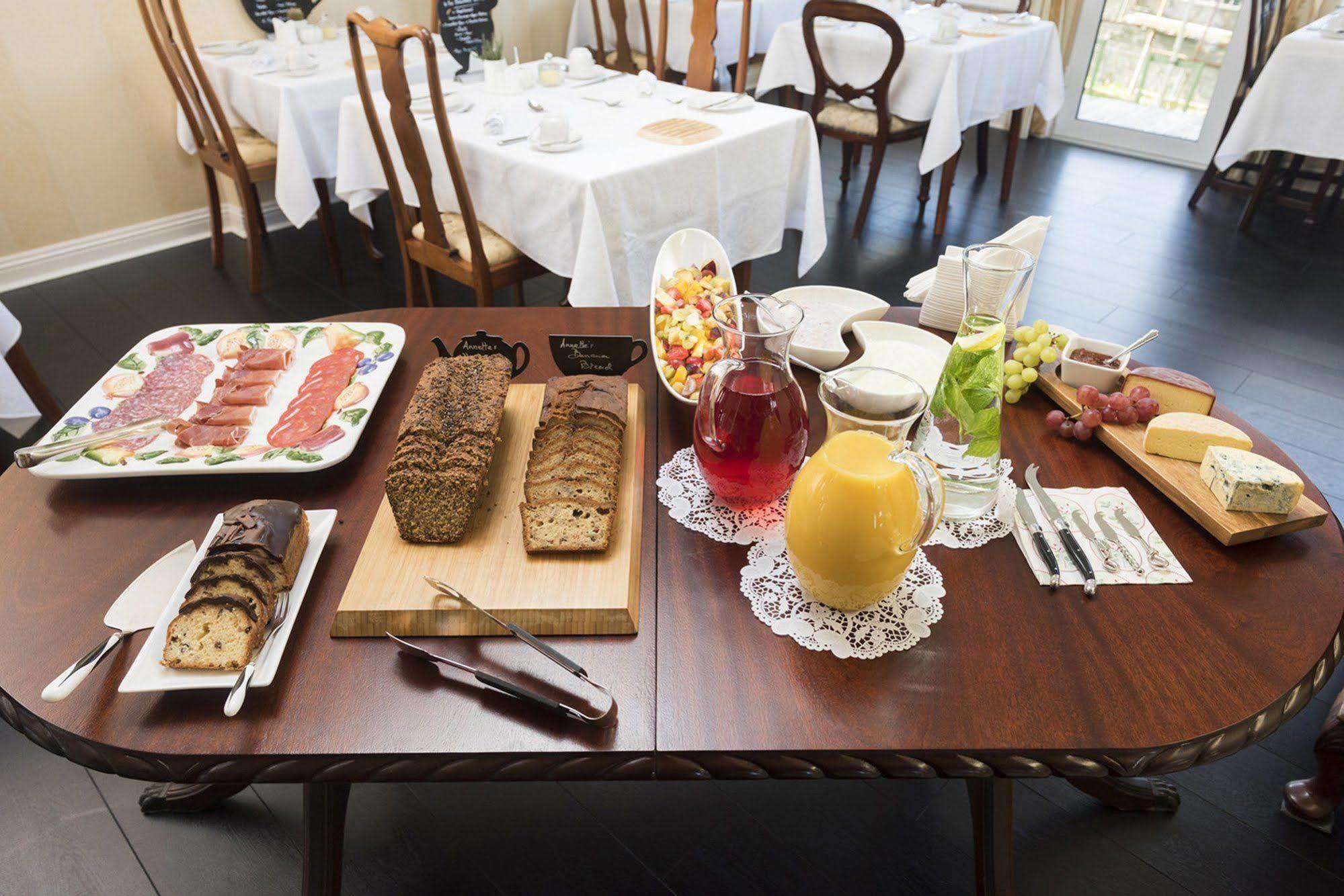 Bed & Breakfast Kilbree House Galway