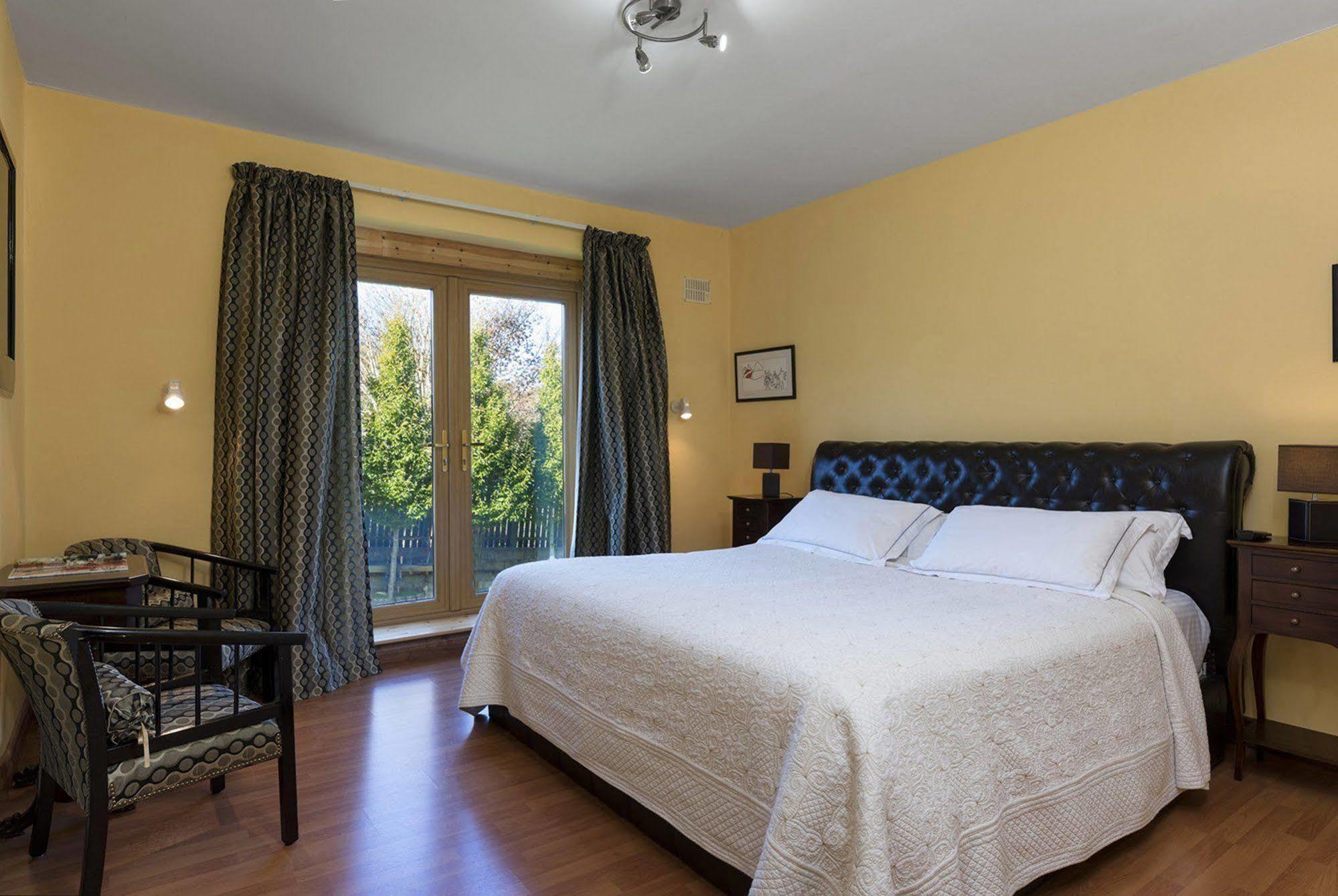 Kilbree House Bed & Breakfast 4*