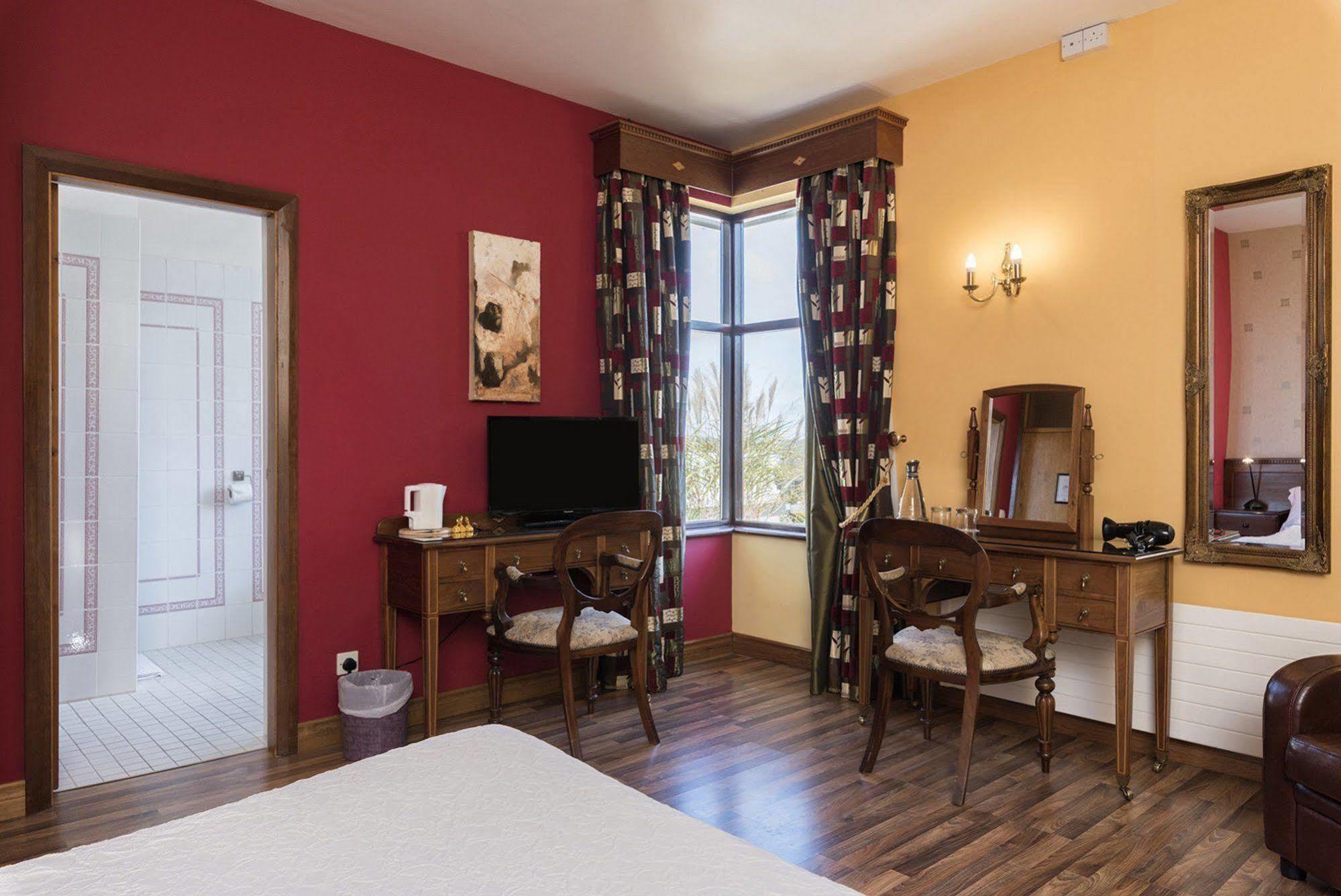 Kilbree House Bed & Breakfast 4*