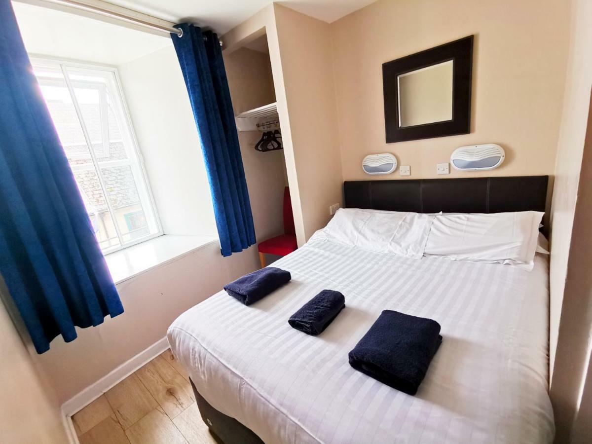 Snoozles Quay Street Tourist Hostel Galway