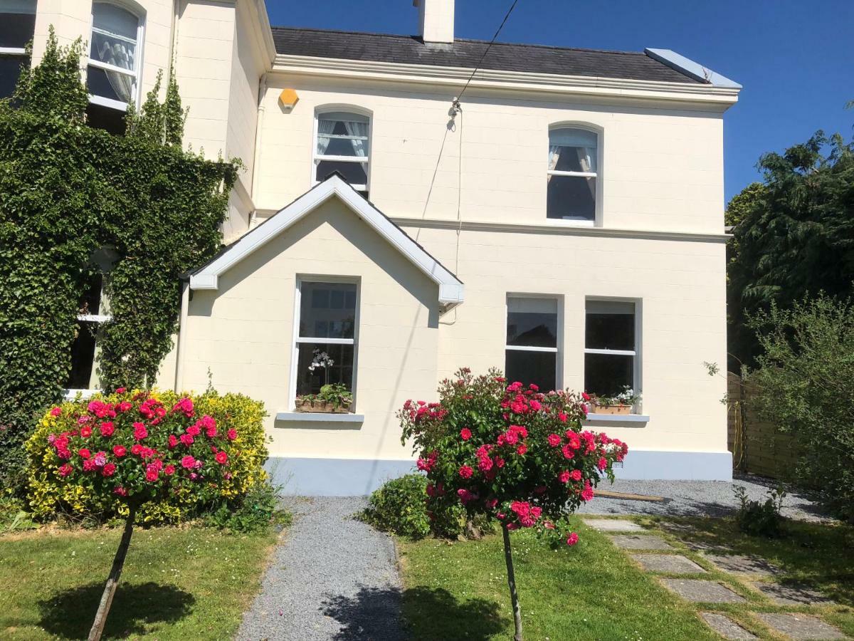 Manor Banba House Sleeps 2-26 * Galway
