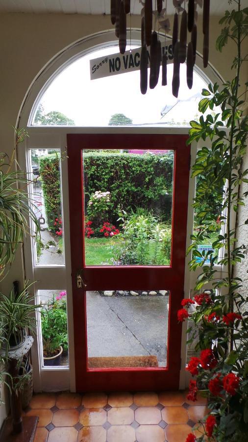 Inishmore House 3*