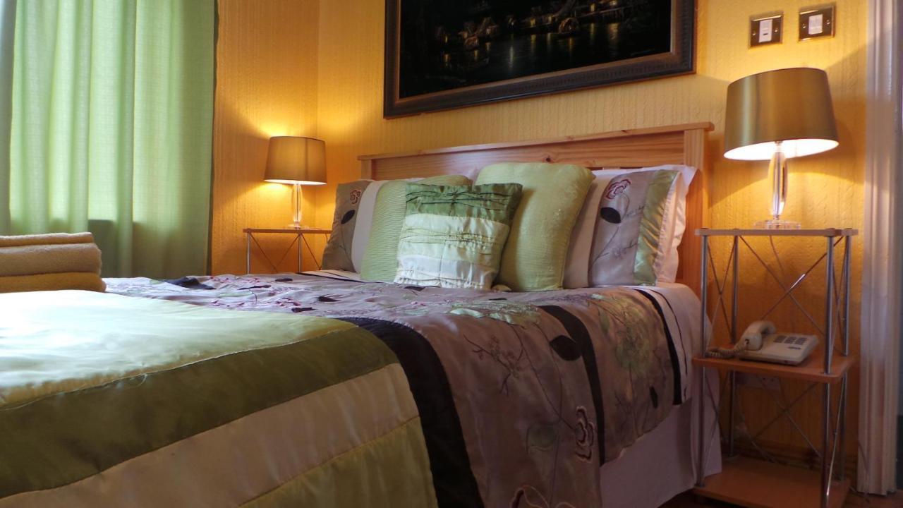 Inishmore House 3*