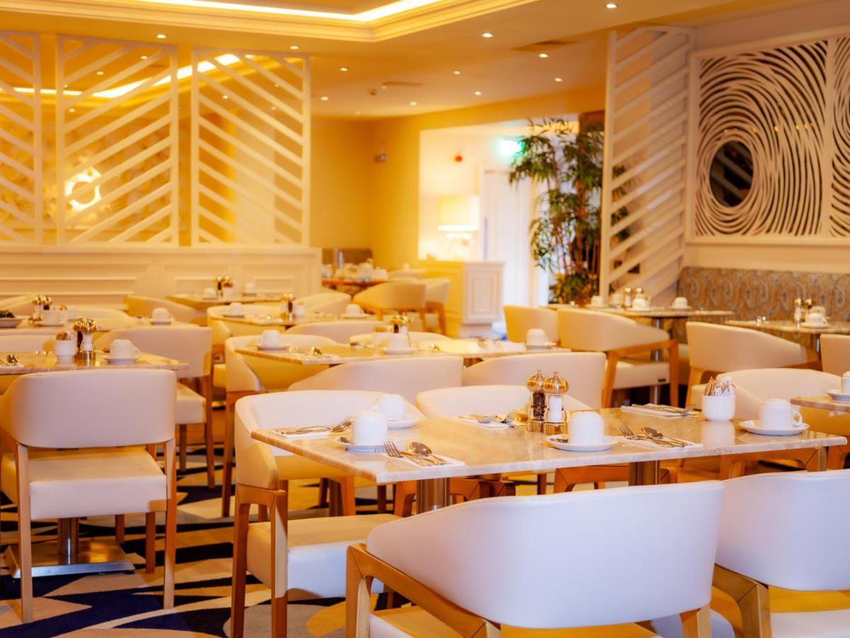 The Connacht Hotel 3*