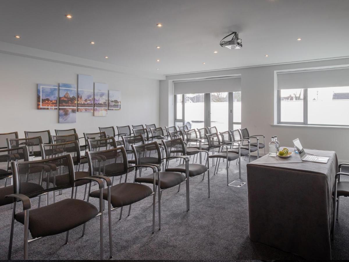 The Connacht Hotel 3*