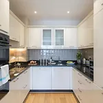 Jameson Court Apartments
