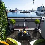Sea View Luxury City Centre - Best Location