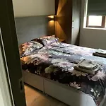 Small,Smart,Tidy 2 Bed Apartment