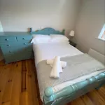 Cosy 4 Bedroom Galway House With Rear Garden Patio