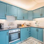 Cosy Retreat In The City Centre