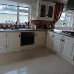 Cloonboo Lodge With Tours Sleeps 12
