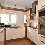 Lynfield Guest House