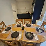 3 Eyre Square Lane