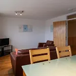 Geata Na Cathrach - Galway Lakeside Apartments