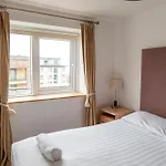 Geata Na Cathrach - Galway Lakeside Apartments