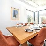 Modern Luxury -Four Bed House