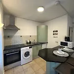 Mary Street Apartment